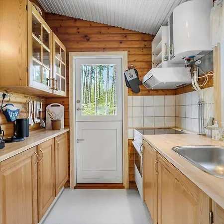 1523-aakirkeby-sjostauan-15 Feriehus *